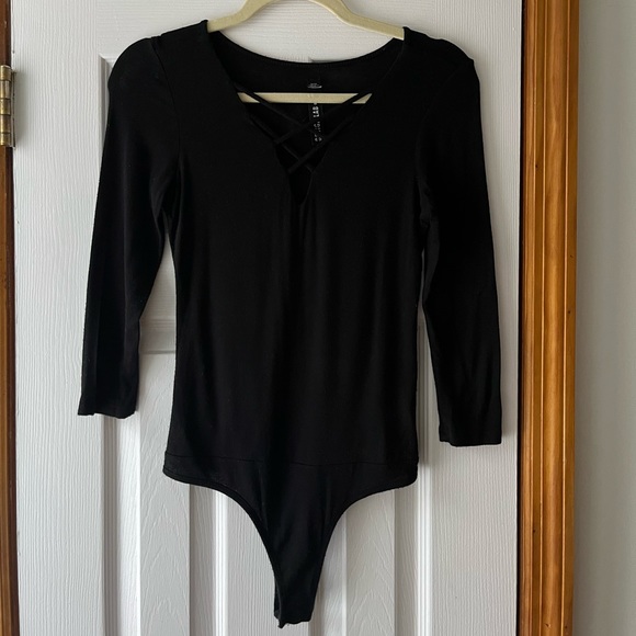 Design Lab Lord and Taylor Black Bodysuit XS - Picture 2 of 5